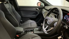 Audi Q3 40 TDI 200 Quattro S Line 5dr S Tronic Diesel Estate